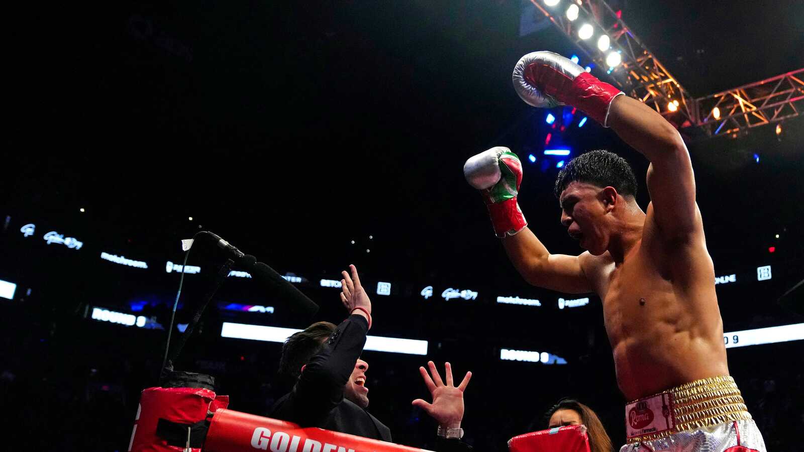 Jaime Munguia's Rematch Victory: Strategic Adjustments Pay Off Against Bruno Surace Jaime Munguia's Rematch Victory: Strategic Adjustments Pay Off Against Bruno Surace