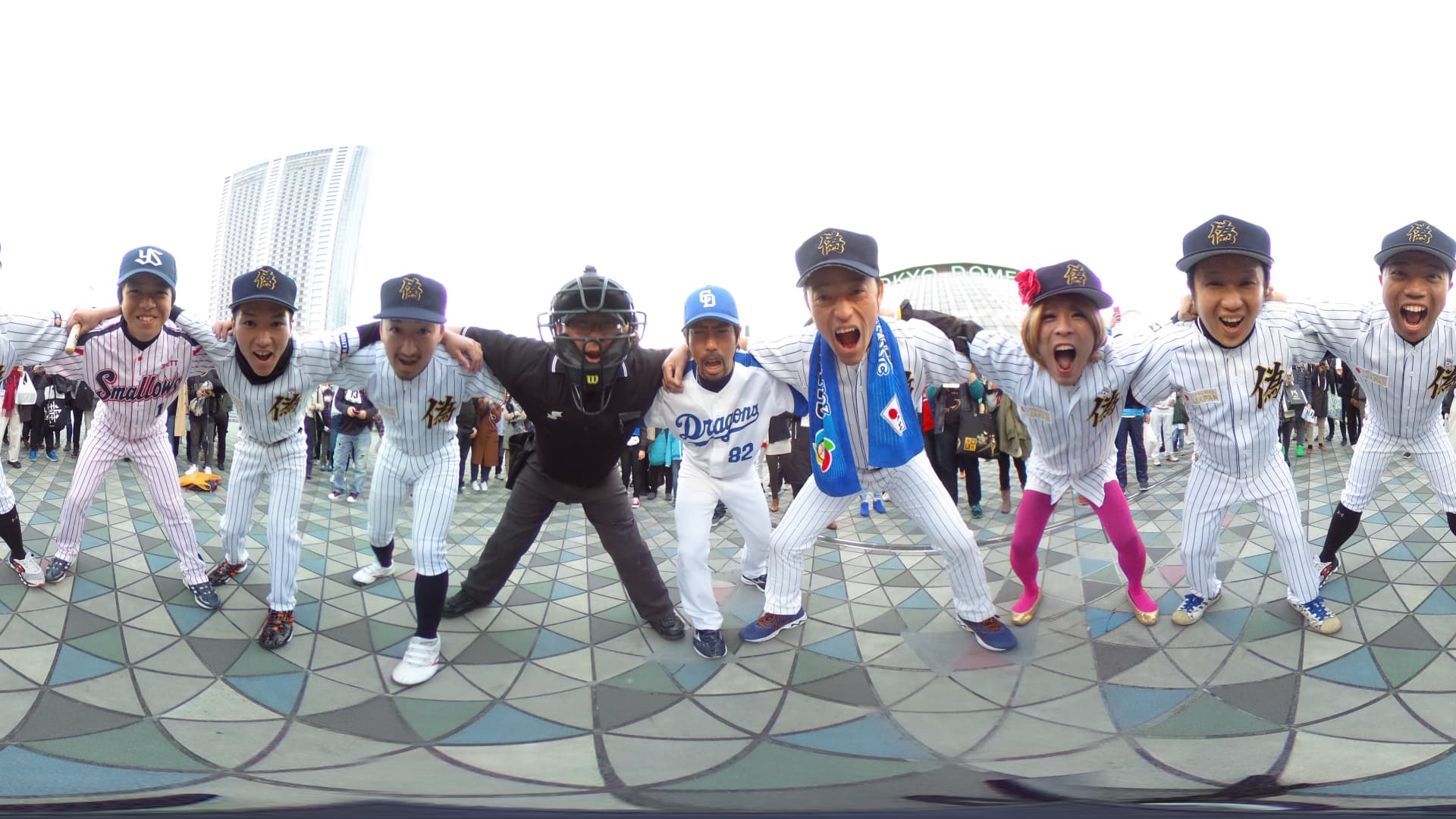 Japanese Baseball Game Features Unexpected NFL Guest Appearance Japanese Baseball Game Features Unexpected NFL Guest Appearance