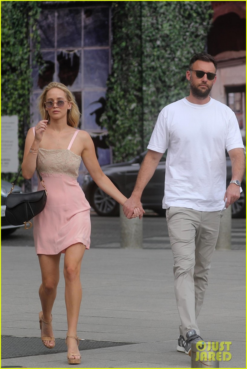 Jennifer Lawrence & Cooke Maroney: Couple Steps Out Following Second Child Speculation Jennifer Lawrence & Cooke Maroney: Couple Steps Out Following Second Child Speculation