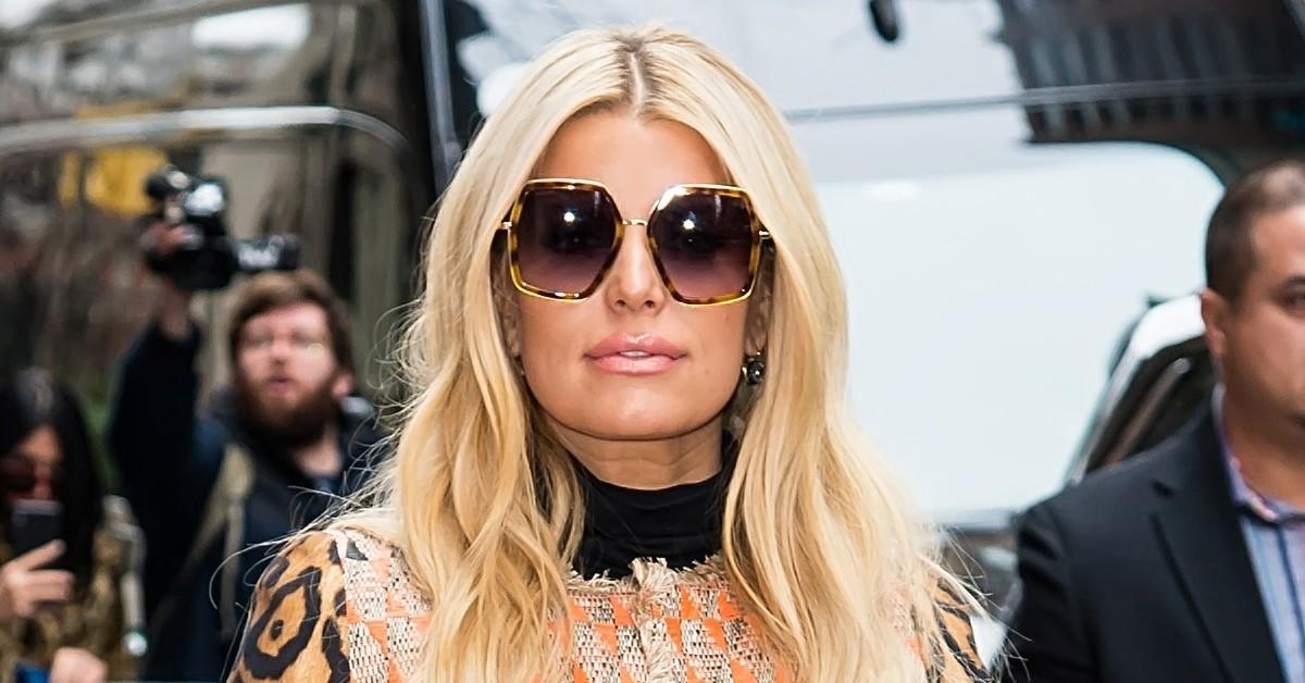 Jessica Simpson Delights Fans With Performance After 15-Year Hiatus Jessica Simpson Delights Fans With Performance After 15-Year Hiatus