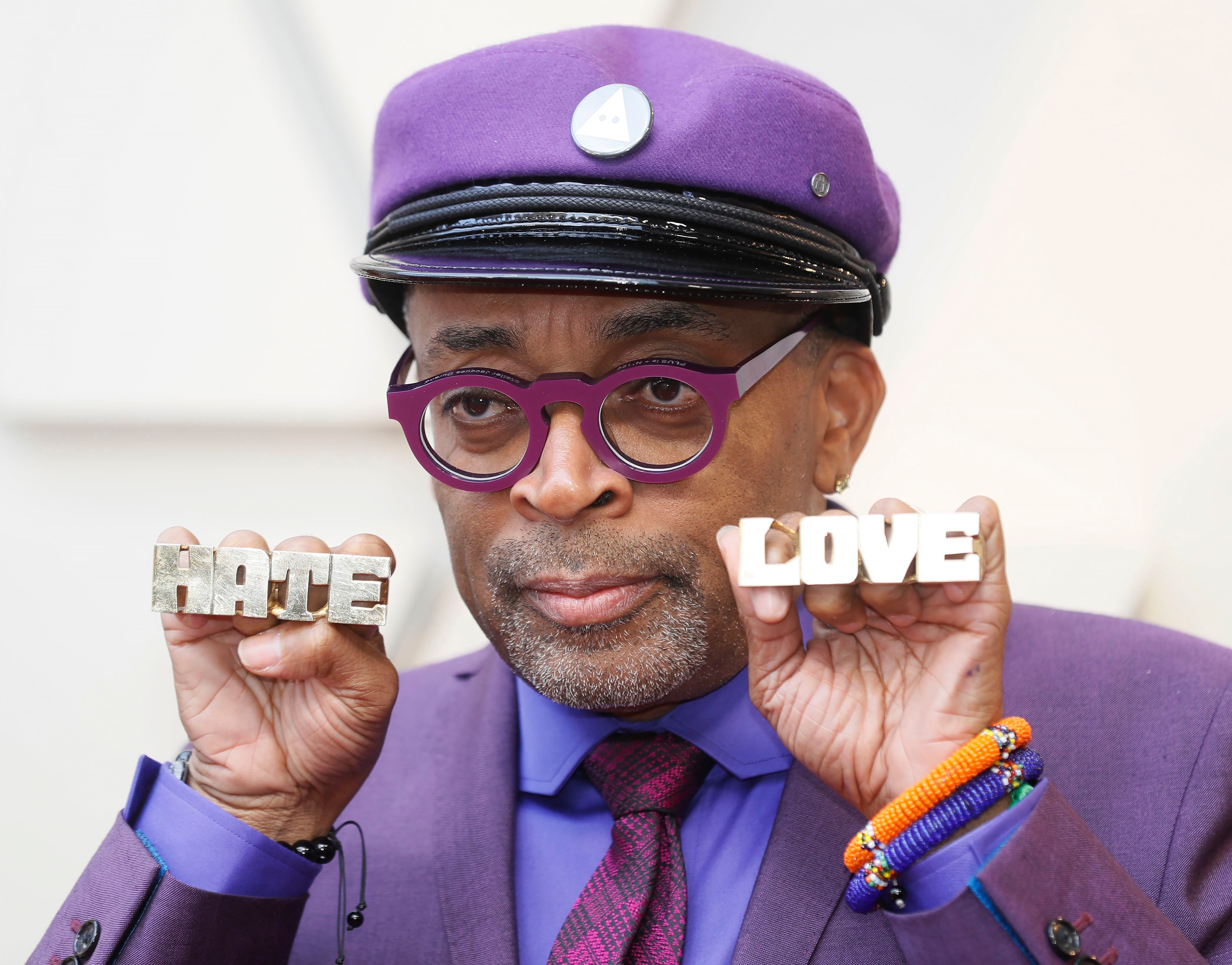 Jimmy Butler's Post-Game Gift To Spike Lee: A Winning Gesture Jimmy Butler's Post-Game Gift To Spike Lee: A Winning Gesture