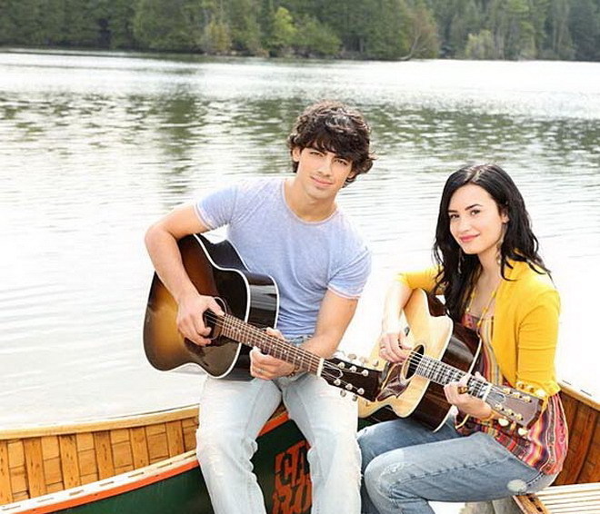 Joe Jonas And The Couple's Fight: A Humorous Turn Of Events Joe Jonas And The Couple's Fight: A Humorous Turn Of Events