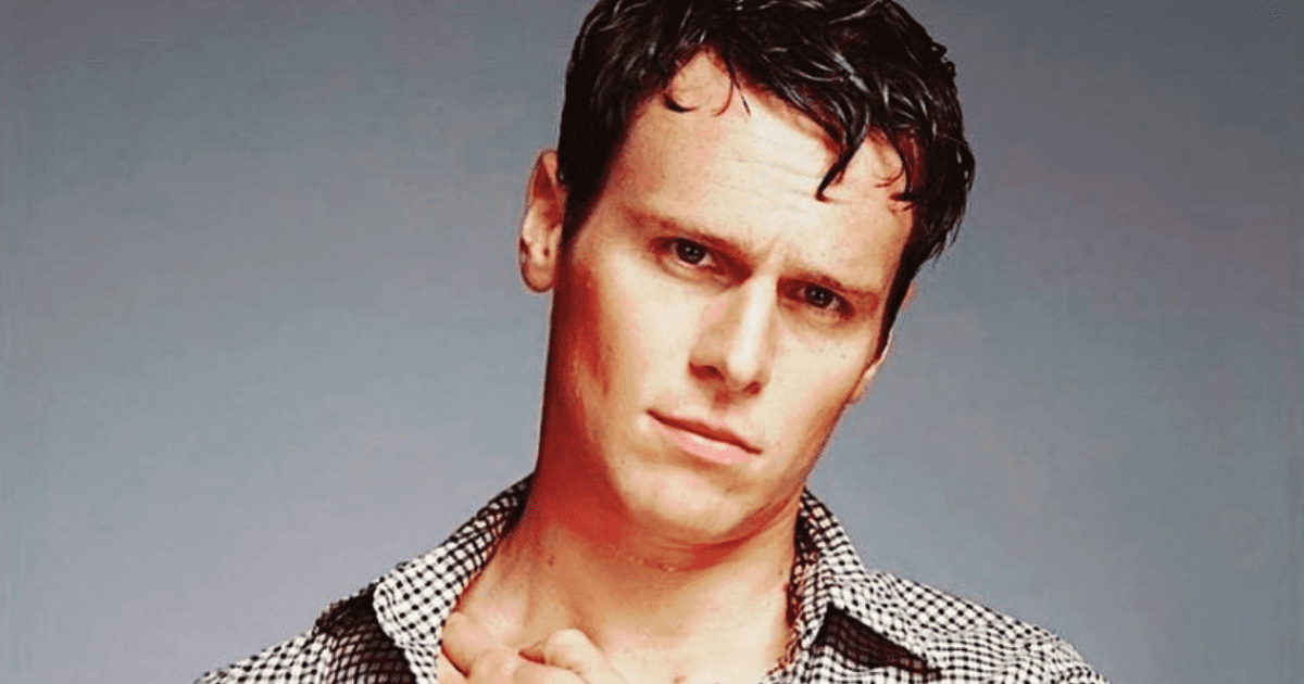 Jonathan Groff's Asexuality: An Instinct Magazine Interview Jonathan Groff's Asexuality: An Instinct Magazine Interview