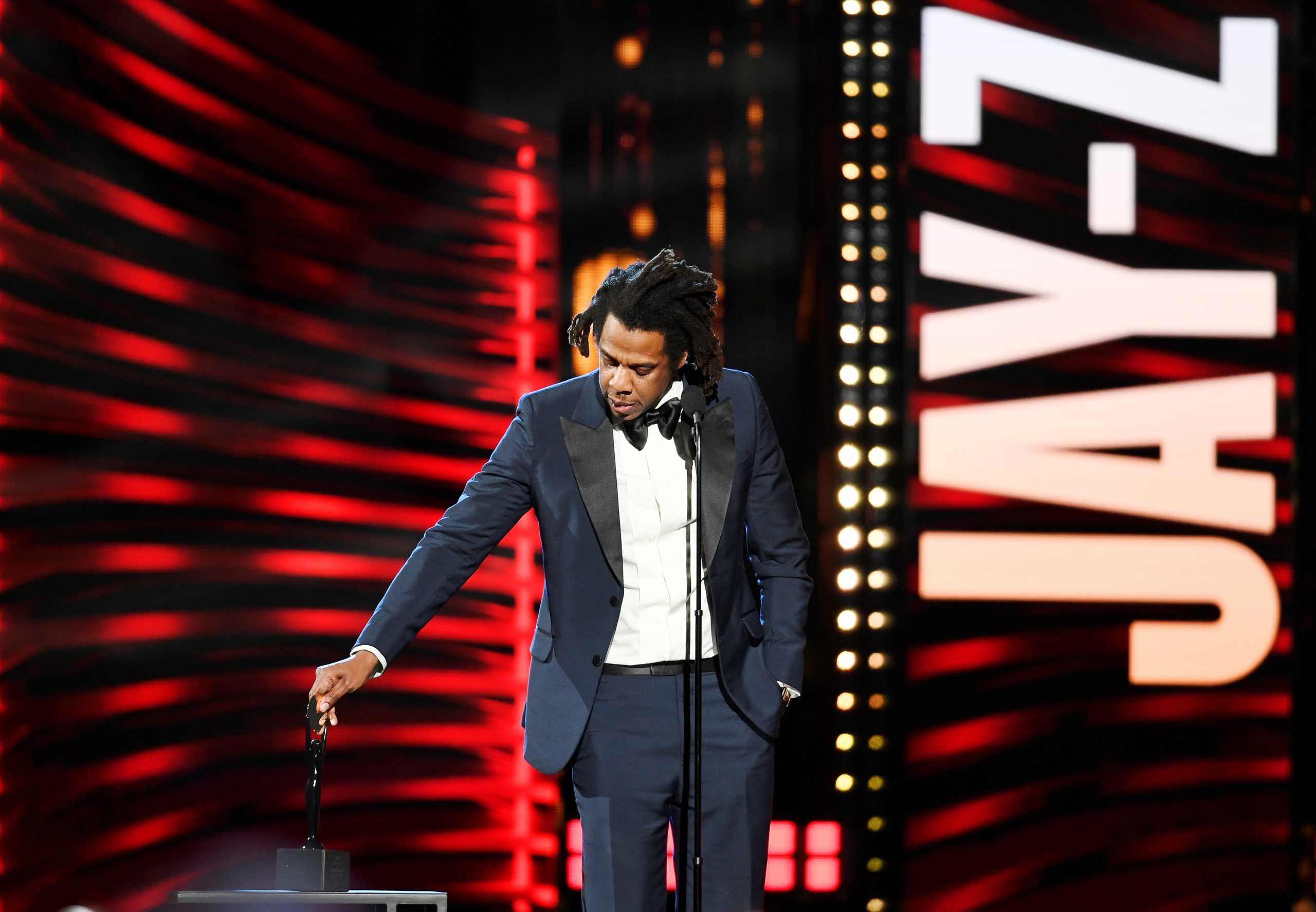 Κάνιε Γουέστ: Μια Συγνώμη Στον Jay-Z Και Την Μπιγιονσέ; Κάνιε Γουέστ: Μια Συγνώμη Στον Jay-Z Και Την Μπιγιονσέ;