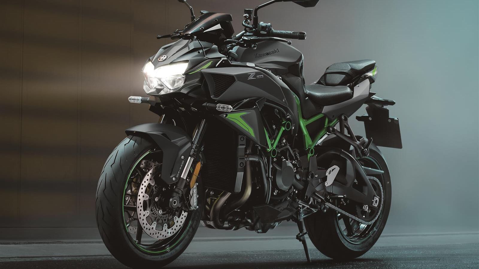 Kawasaki Z H2 197 HP: Mengapa Motor Ini Tidak Resmi Masuk Indonesia? Kawasaki Z H2 197 HP: Mengapa Motor Ini Tidak Resmi Masuk Indonesia?