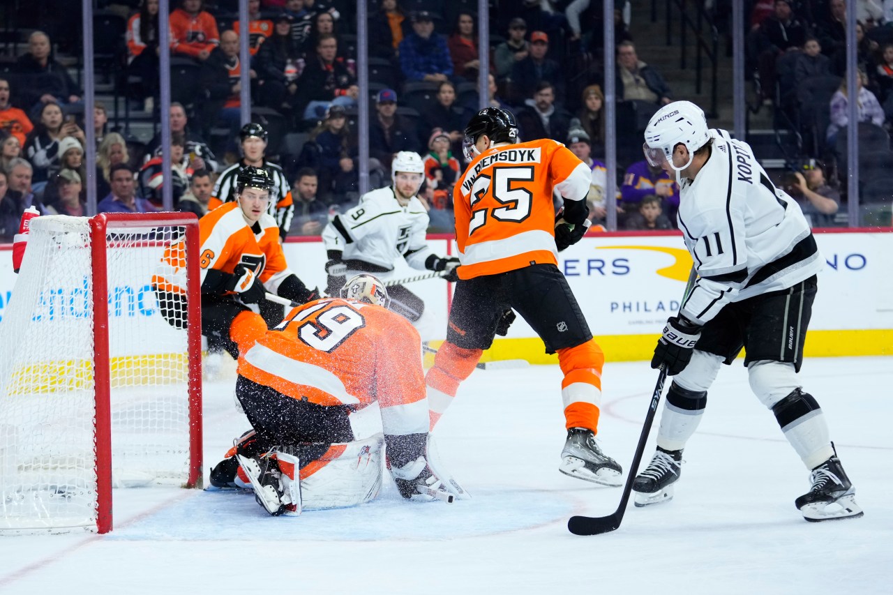 Kevin Fiala Extends Point Streak As Los Angeles Kings Edge Dallas Stars
