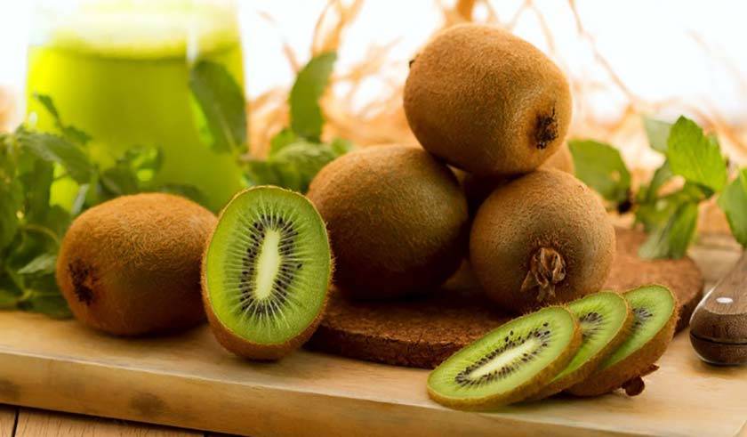 Kivinin Kabuğu Yenir Mi? Faydaları, Zararları Ve Dikkat Edilmesi Gerekenler Kivinin Kabuğu Yenir Mi? Faydaları, Zararları Ve Dikkat Edilmesi Gerekenler