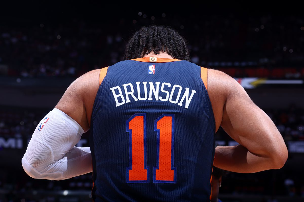 Knicks Fan's Petition: A Jalen Brunson-Lady Liberty Face-Off