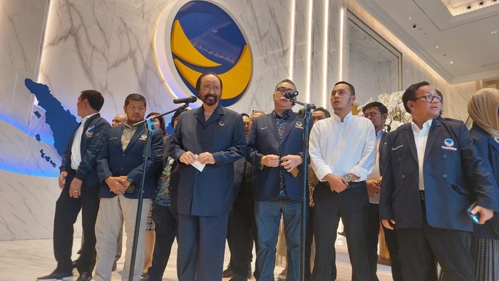 Krisis Infrastruktur Jalan Raya Bali: Pernyataan Surya Paloh Krisis Infrastruktur Jalan Raya Bali: Pernyataan Surya Paloh