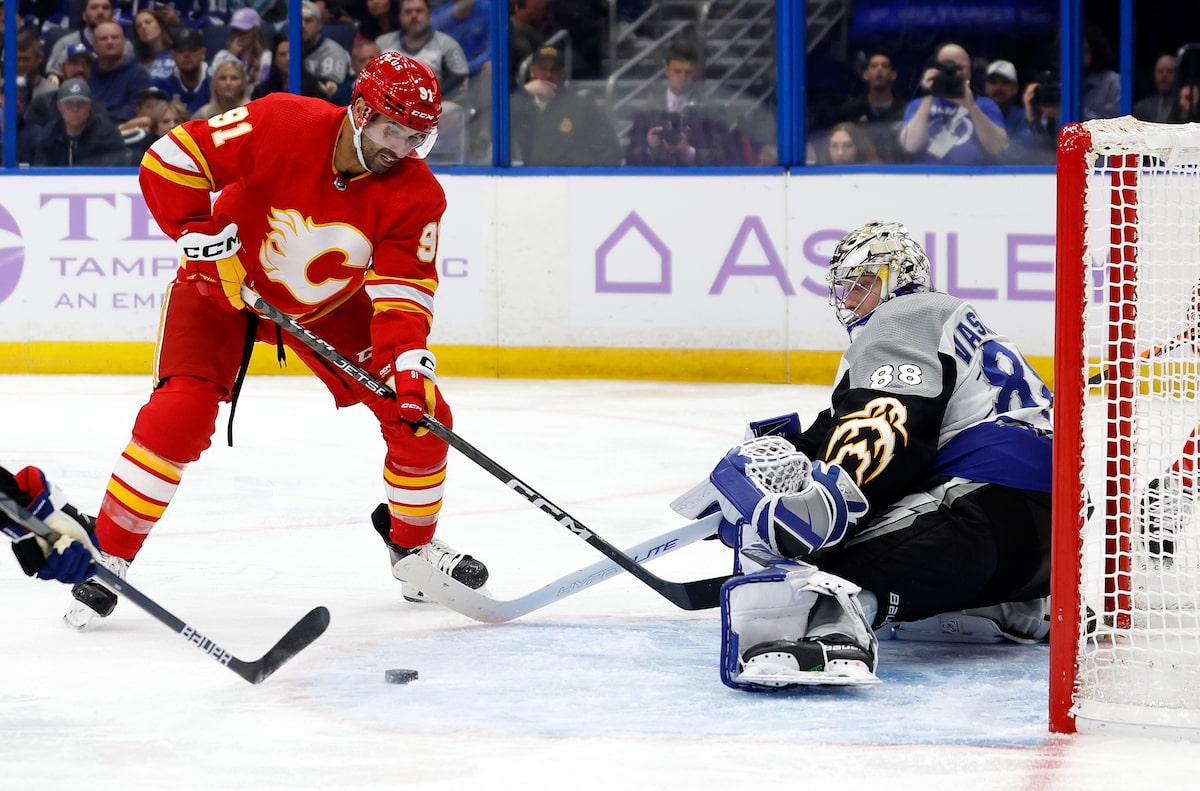 Kucherov Leads Lightning To 4-1 Win Over Draisaitl And Oilers Kucherov Leads Lightning To 4-1 Win Over Draisaitl And Oilers