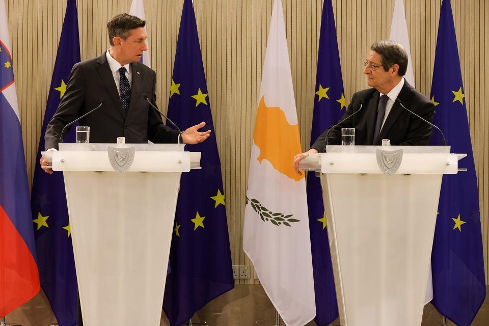 Κυπριακό Και Ευρωπαϊκή Προεδρία: Συνάντηση Κόμπος-Σιγιάρτο Για Διμερείς Σχέσεις Κυπριακό Και Ευρωπαϊκή Προεδρία: Συνάντηση Κόμπος-Σιγιάρτο Για Διμερείς Σχέσεις