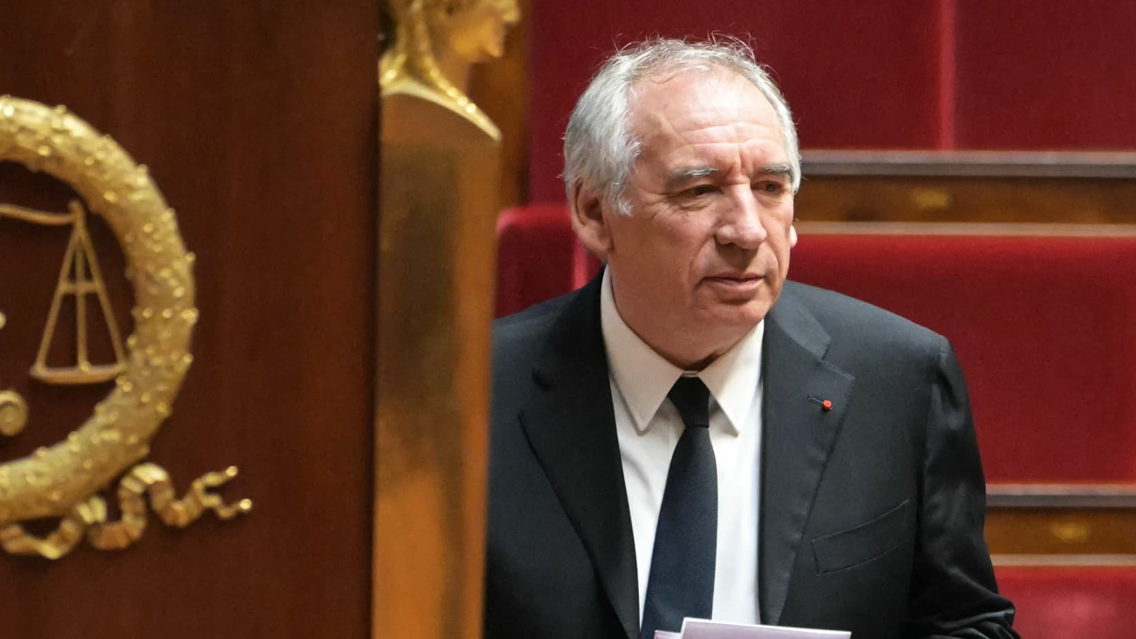 La Francia Si Sposta A Destra: Perché Il Governo Bayrou Teme Le Pen? La Francia Si Sposta A Destra: Perché Il Governo Bayrou Teme Le Pen?