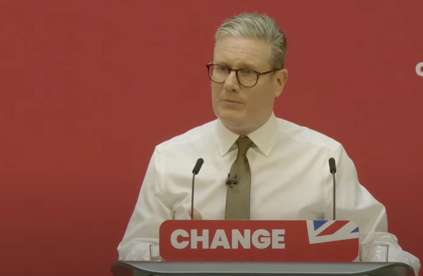 Labour's Hardened Approach To Immigration: Starmer's Plan To Counter Farage Labour's Hardened Approach To Immigration: Starmer's Plan To Counter Farage