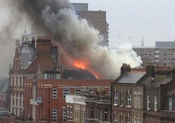Large-Scale Fire Engulfs East London High Street Shop; 100+ Firefighters Respond Large-Scale Fire Engulfs East London High Street Shop; 100+ Firefighters Respond