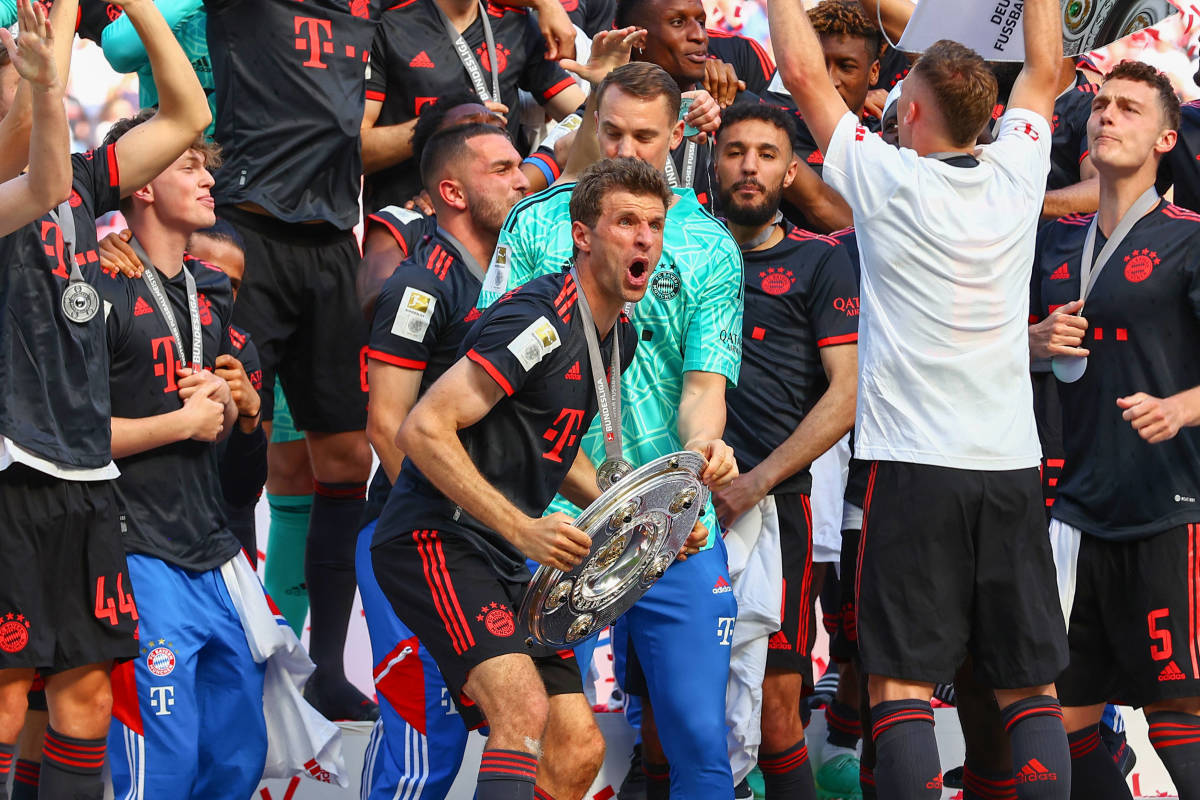 Last Home Game For Muller: Bayern Celebrate Bundesliga Win Last Home Game For Muller: Bayern Celebrate Bundesliga Win