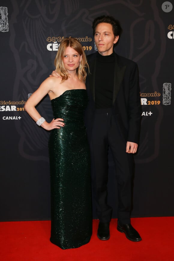 Le Quotidien D'une Famille Nombreuse : L'Expérience De Mélanie Thierry Et Raphaël Le Quotidien D'une Famille Nombreuse : L'Expérience De Mélanie Thierry Et Raphaël