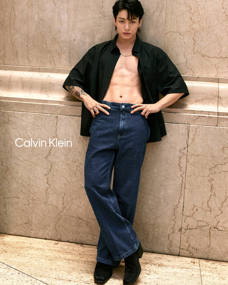 Lily Collins Stars In A Sultry Calvin Klein Campaign: See The Pictures Lily Collins Stars In A Sultry Calvin Klein Campaign: See The Pictures