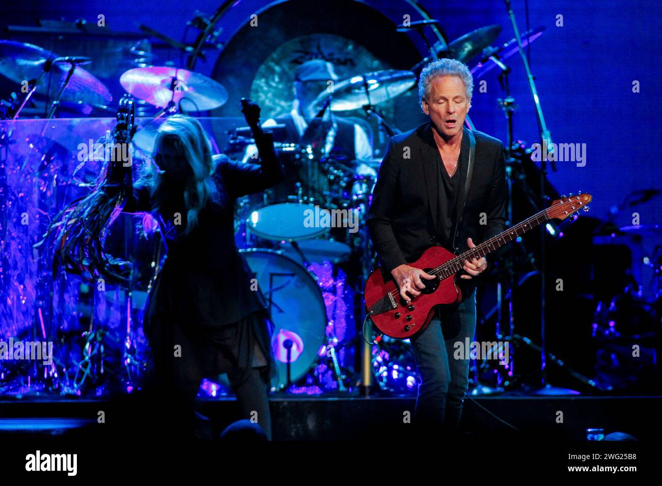 Lindsey Buckingham And Mick Fleetwood: Past Conflicts And Present Reconciliation Lindsey Buckingham And Mick Fleetwood: Past Conflicts And Present Reconciliation