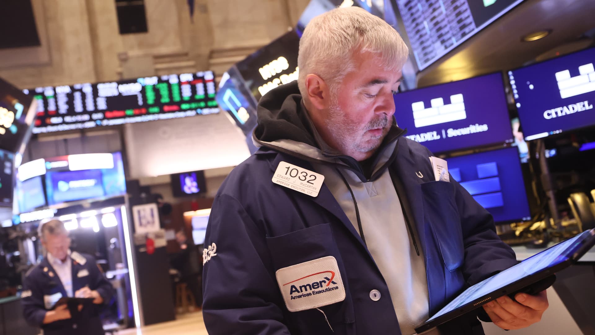 Live Stock Market Updates: Dow Futures, Earnings Reports, And Key Movers Live Stock Market Updates: Dow Futures, Earnings Reports, And Key Movers