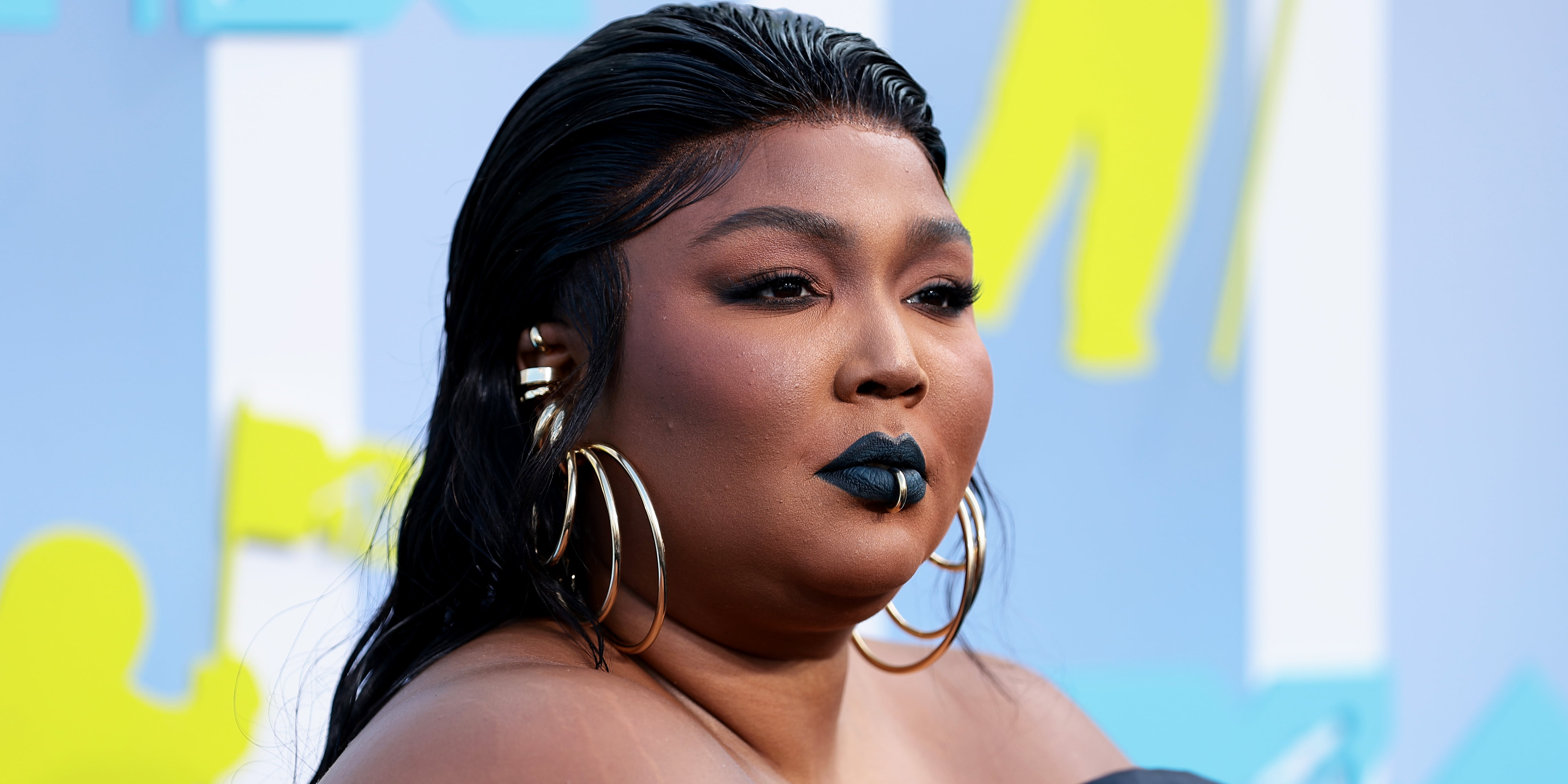 Lizzo Shows Off Weight Loss Results In New Social Media Video Lizzo Shows Off Weight Loss Results In New Social Media Video
