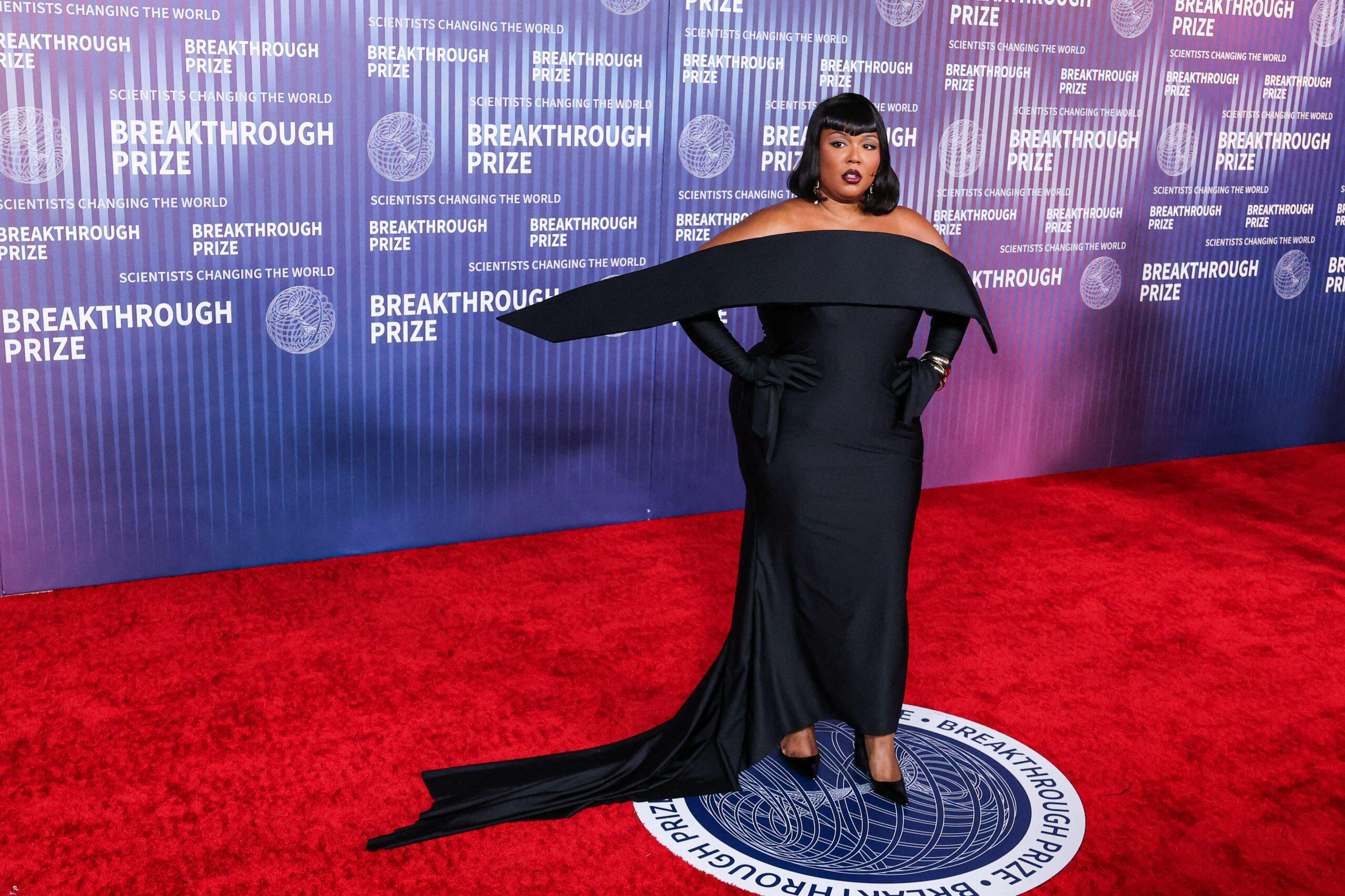Lizzo's Weight Loss Journey: A Transformation That Shocked The Internet Lizzo's Weight Loss Journey: A Transformation That Shocked The Internet