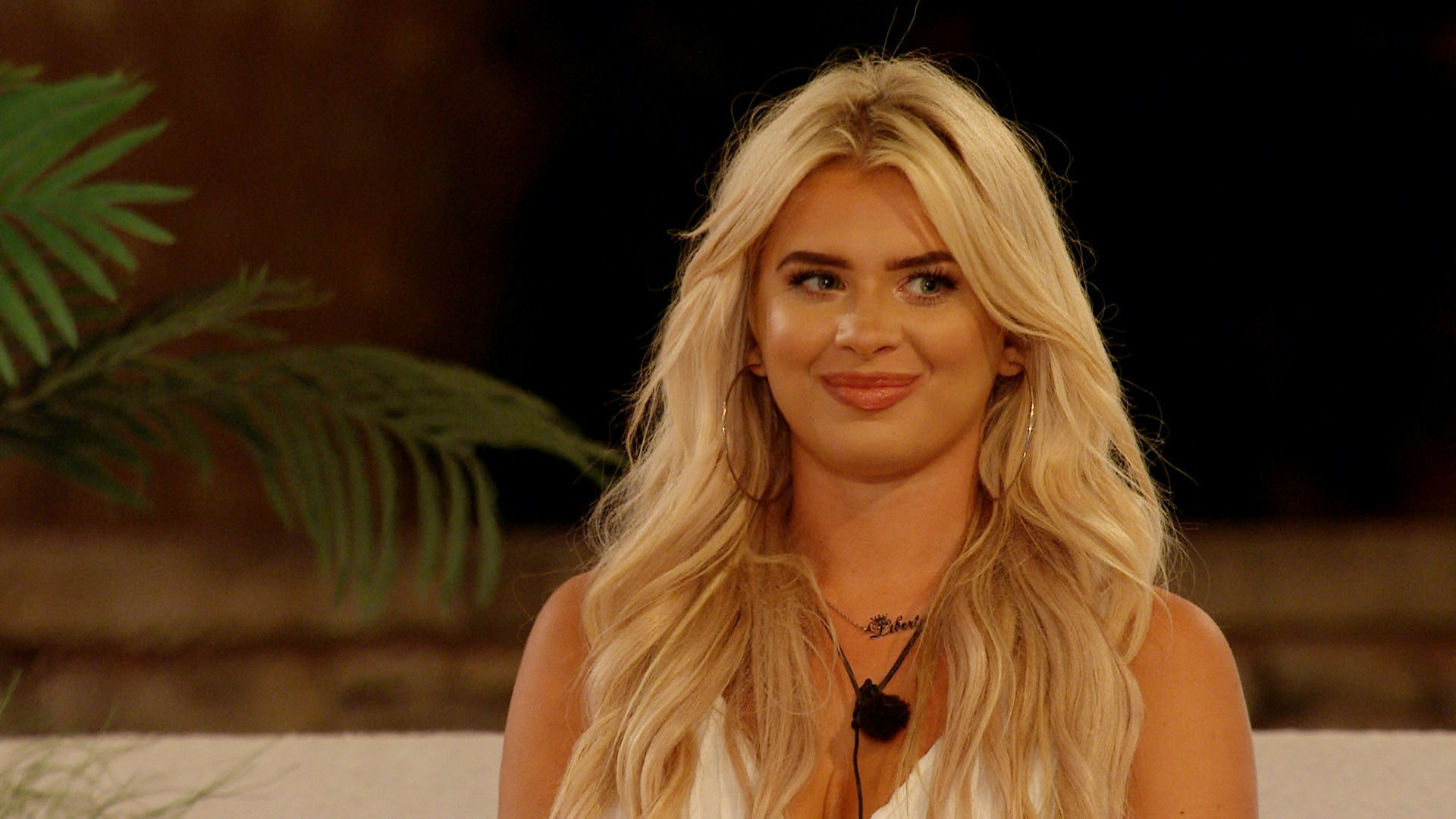 Love Island's Liberty Poole Dazzles In A Red Mini Dress Love Island's Liberty Poole Dazzles In A Red Mini Dress