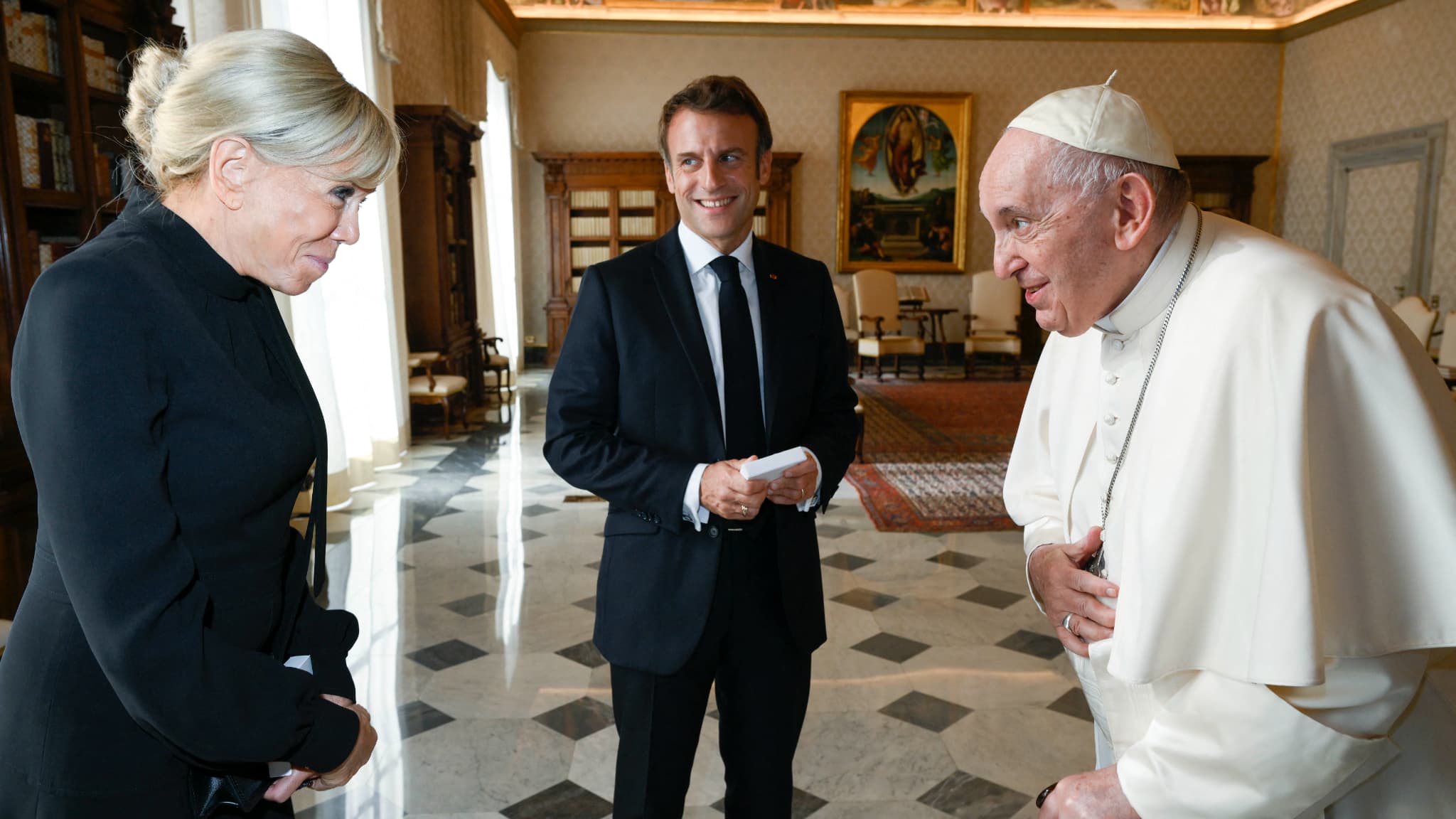 Macron Et La Russie : Une Pression Renforcée Dans Les Prochains Jours Macron Et La Russie : Une Pression Renforcée Dans Les Prochains Jours