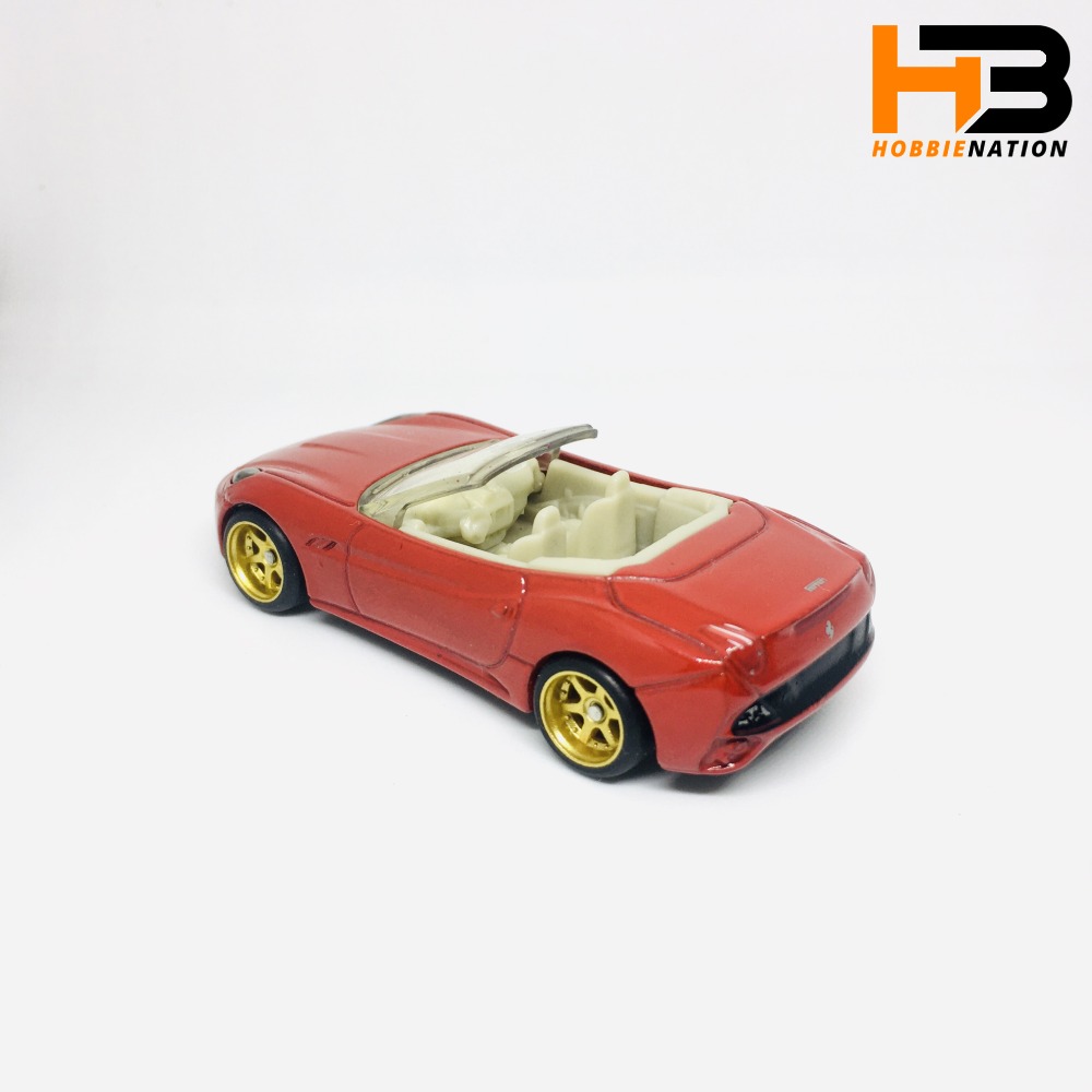 Mamma Mia! A Collector's Guide To The New Ferrari Hot Wheels Sets Mamma Mia! A Collector's Guide To The New Ferrari Hot Wheels Sets