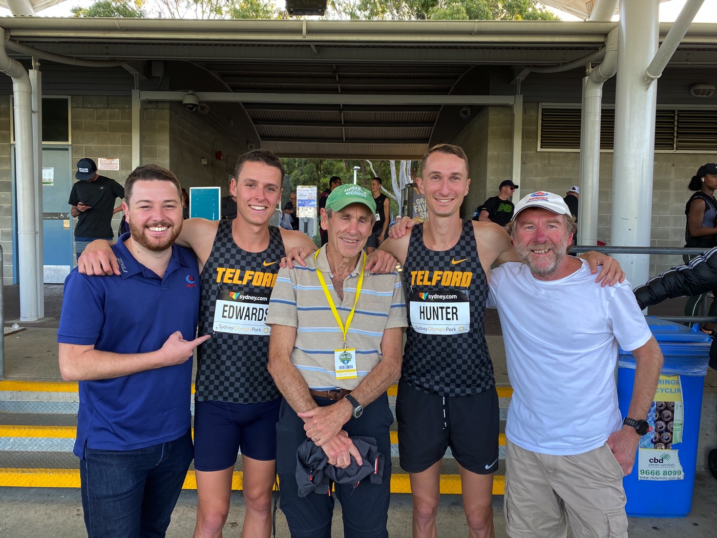Man Achieves Fastest Australia Crossing On Foot Man Achieves Fastest Australia Crossing On Foot