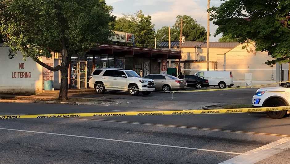 Man Shot Twice Near Seattle CID Intersection: Police Investigate Man Shot Twice Near Seattle CID Intersection: Police Investigate