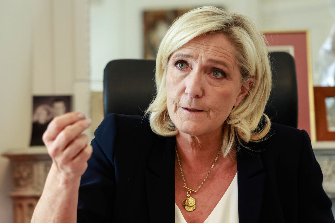 Marine Le Pen Condamnée :  Un Appel En 2026 Selon Jacobelli - L'opinion De Cyril Hanouna
