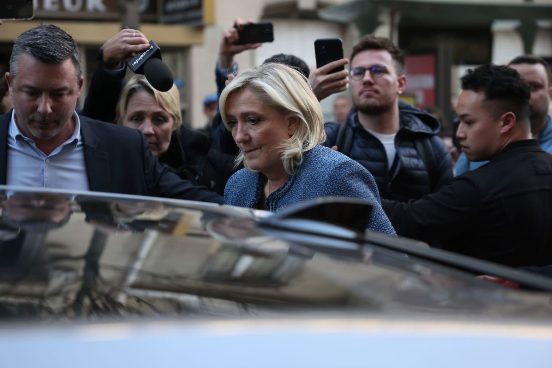 Marine Le Pen's Conviction: A Political Maneuver? Paris Rally Reaction Marine Le Pen's Conviction: A Political Maneuver? Paris Rally Reaction