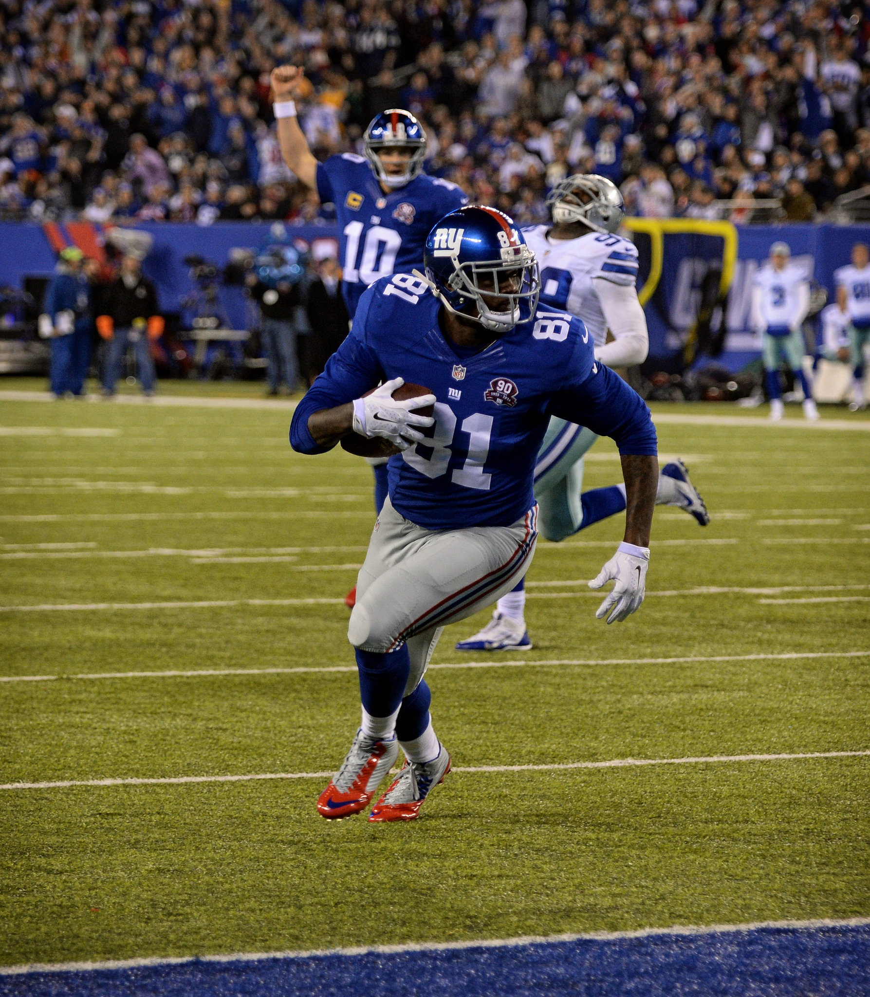 Mariners Outfielder Makes Spectacular Catch Against Giants Mariners Outfielder Makes Spectacular Catch Against Giants
