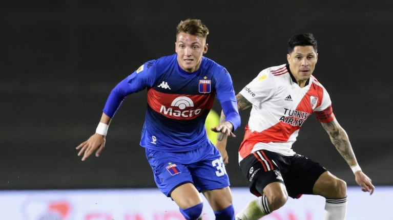 Mateo Retegui Y La Competición Por La Bota De Oro: Un Análisis De Sus Goles