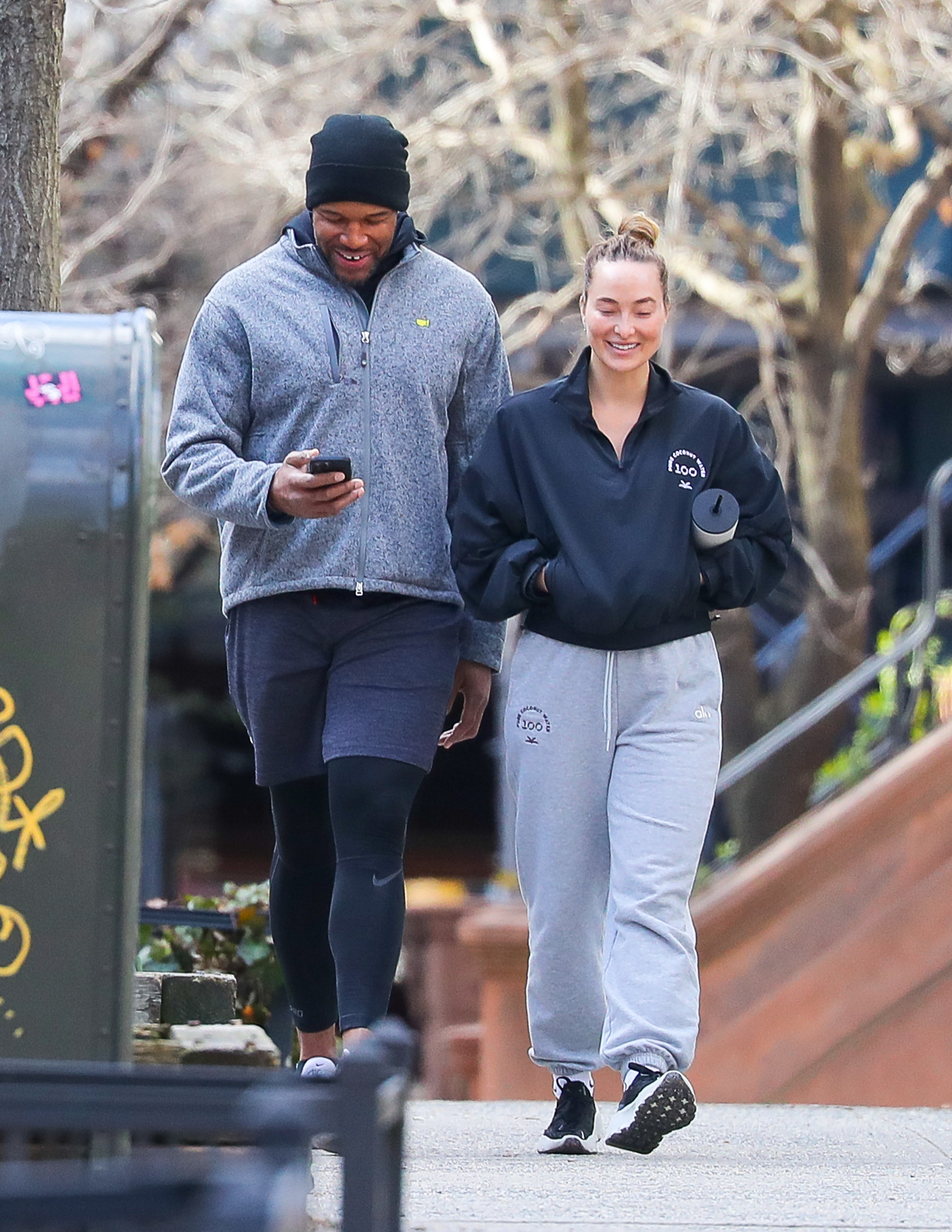 Michael Strahan's Interview Strategy: Winning In A Competitive TV Landscape Michael Strahan's Interview Strategy: Winning In A Competitive TV Landscape