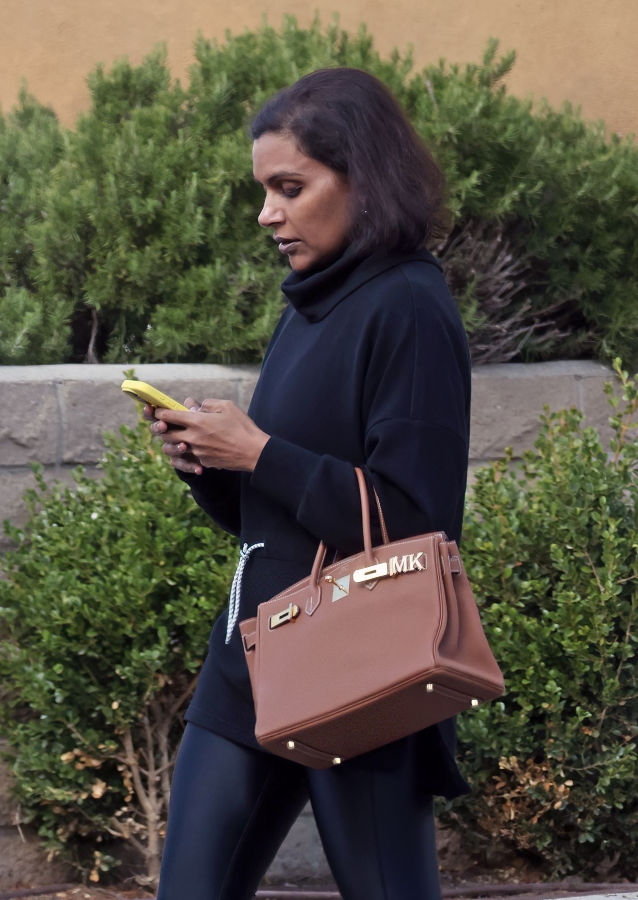 Mindy Kaling's Dramatic Weight Loss: A New Look At The Premiere Mindy Kaling's Dramatic Weight Loss: A New Look At The Premiere