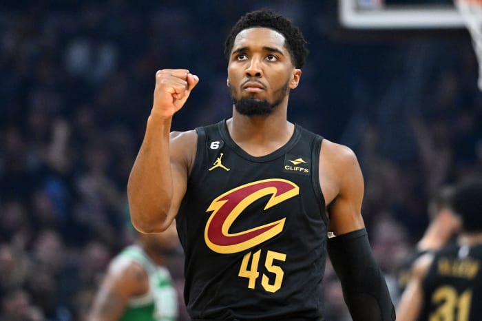 Mitchell Explodes For 43 As Cavaliers Take Game 3, 126-104 Mitchell Explodes For 43 As Cavaliers Take Game 3, 126-104