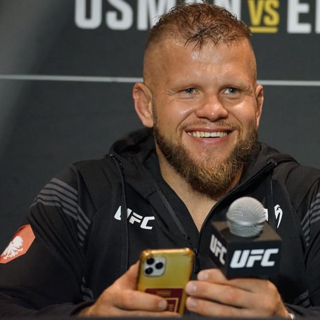 MMA Predictions: Your Best Bets For UFC Des Moines Tonight MMA Predictions: Your Best Bets For UFC Des Moines Tonight