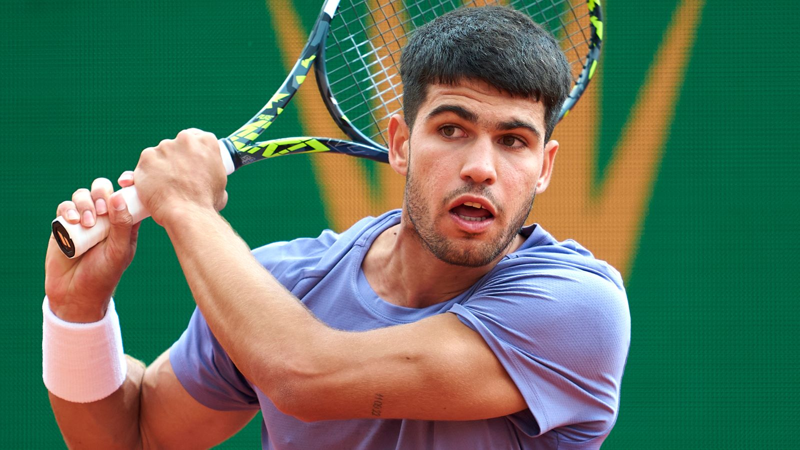 Monte-Carlo: Alcaraz Wins Following Musetti's Injury Monte-Carlo: Alcaraz Wins Following Musetti's Injury