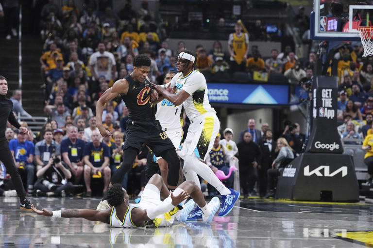 NBA Playoffs: Mathurin And Hunter Involved In Game 4 Ejection NBA Playoffs: Mathurin And Hunter Involved In Game 4 Ejection