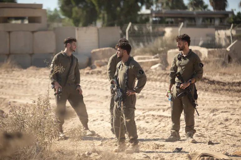 Negosiasi Rumit: Pertukaran Satu Tentara Israel Dengan 1.027 Tahanan Palestina Negosiasi Rumit: Pertukaran Satu Tentara Israel Dengan 1.027 Tahanan Palestina