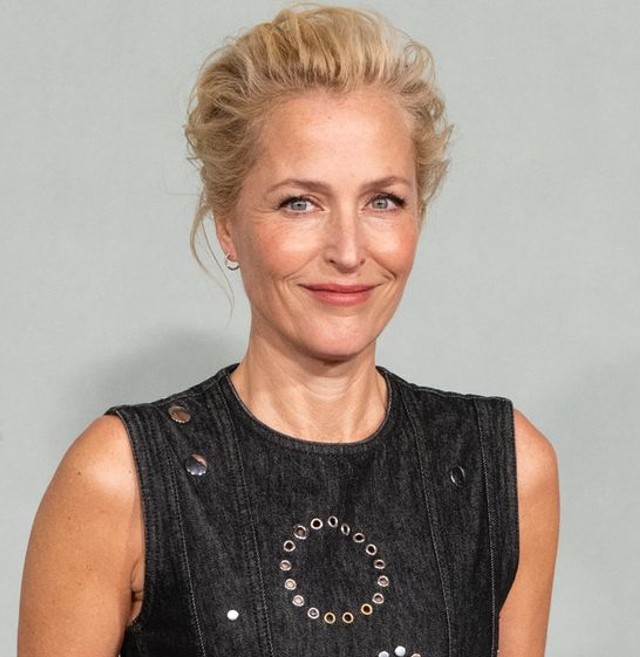 New Details Emerge From Ben Affleck's Movie Shoot Featuring Gillian Anderson