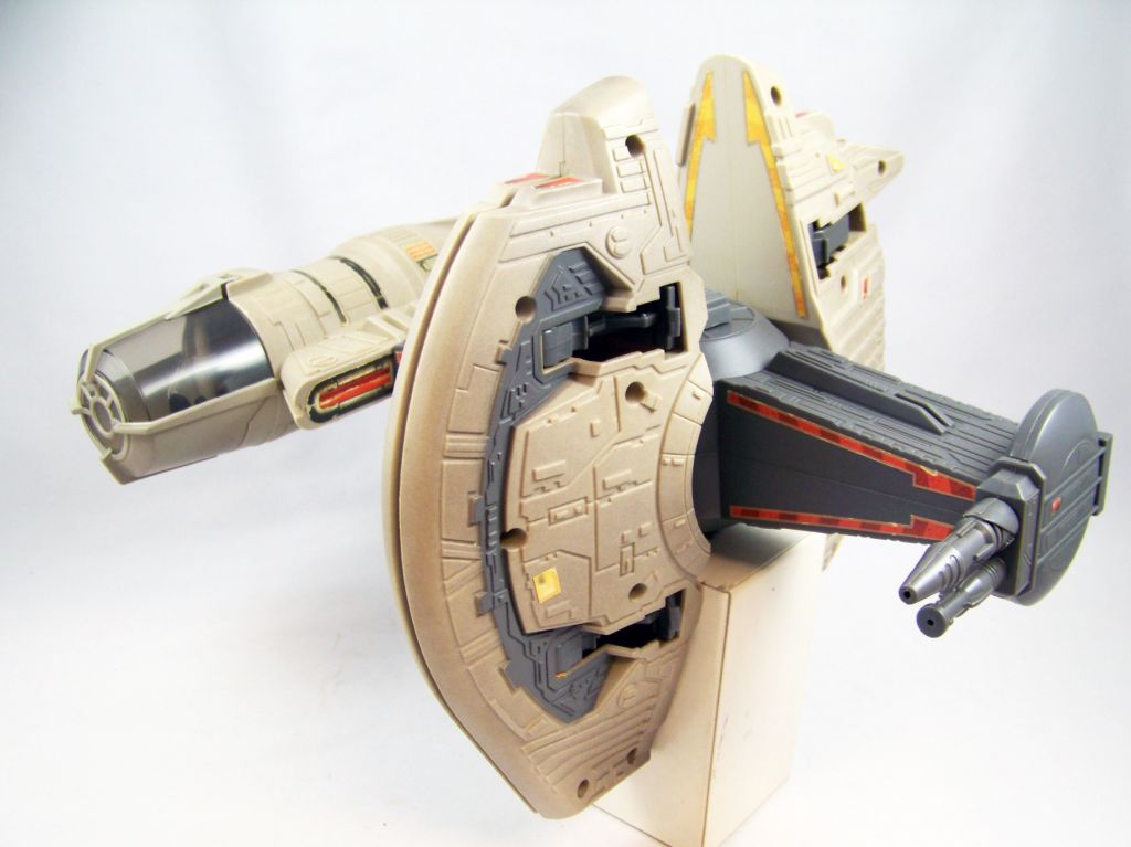 New Star Wars Dash Rendar Figure From Hasbro's Shadow Of The Empire Line New Star Wars Dash Rendar Figure From Hasbro's Shadow Of The Empire Line