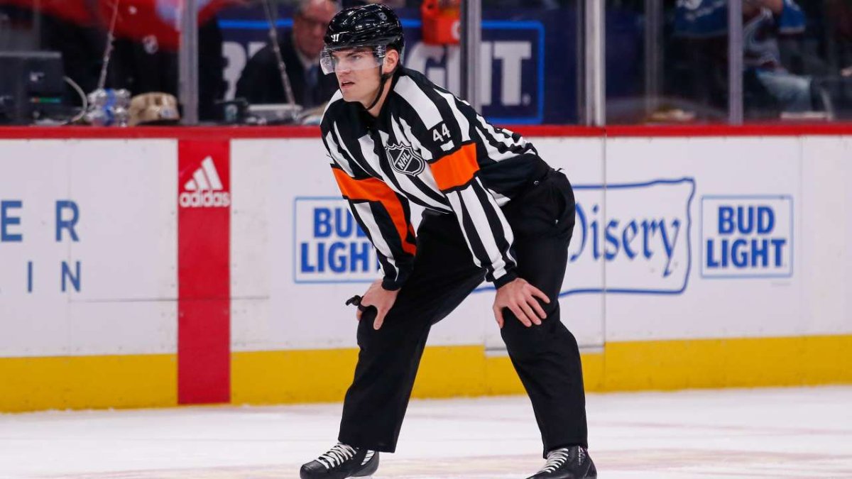 NHL Referees: The Rise Of The Apple Watch NHL Referees: The Rise Of The Apple Watch