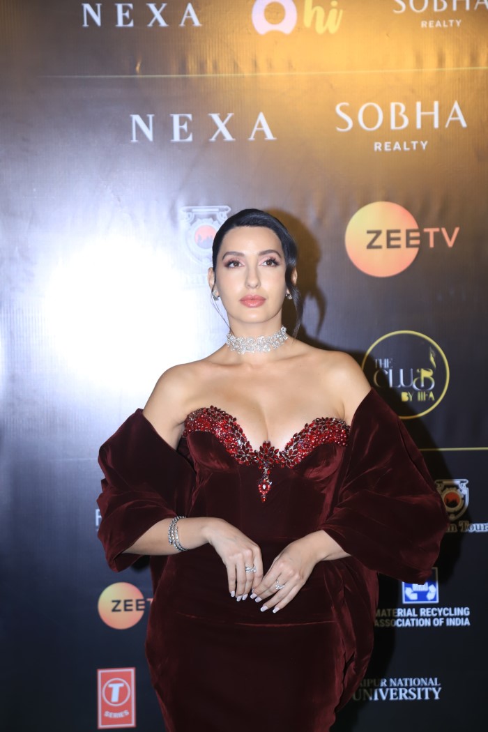 Nora Fatehi's IIFA 2025 Appearance: The Alexandre Vauthier Dress Nora Fatehi's IIFA 2025 Appearance: The Alexandre Vauthier Dress