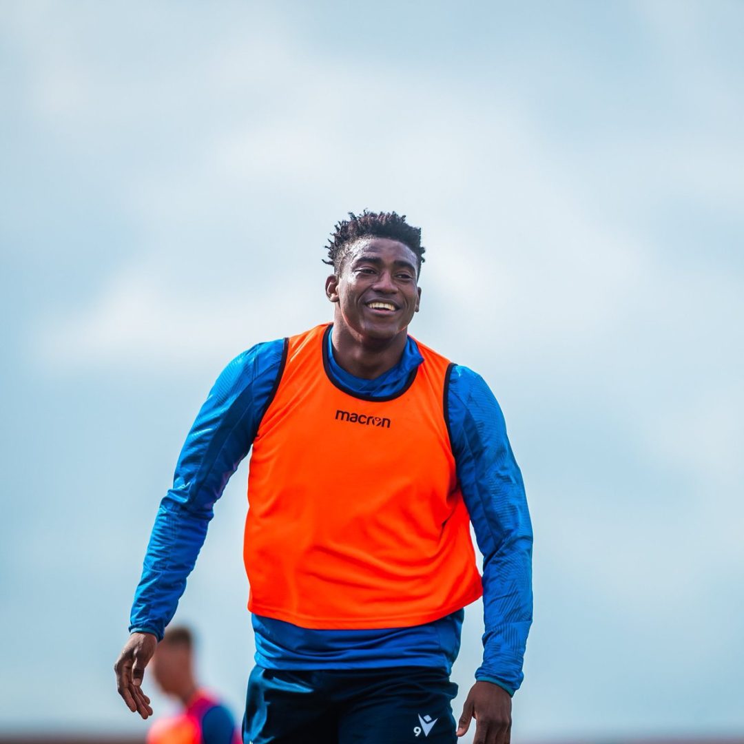 Nottingham Forest's Awoniyi Faces Extended Absence After Surgery Nottingham Forest's Awoniyi Faces Extended Absence After Surgery