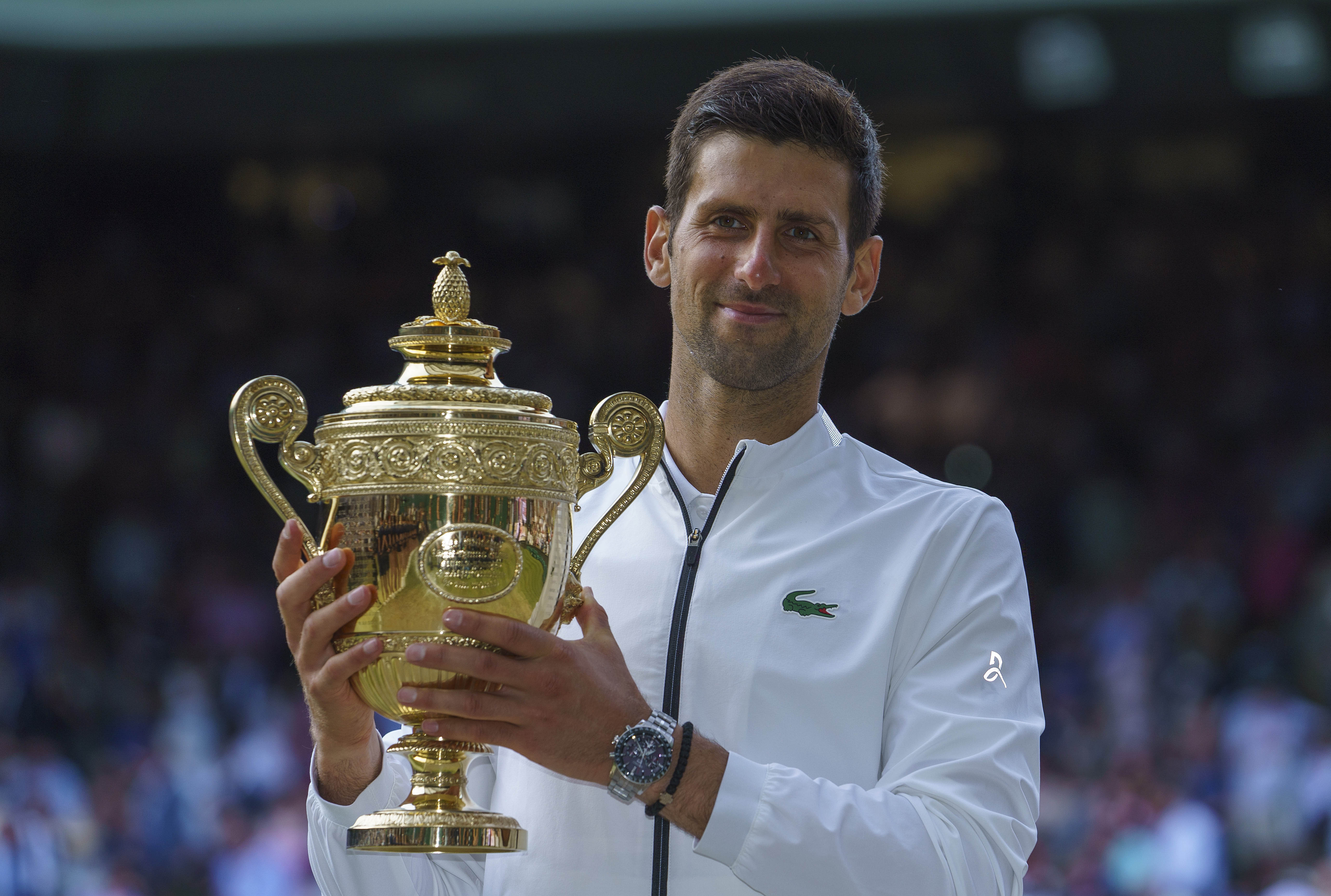 Novak Djokovic'in Eşsiz Başarısı: Kortlarda Yenilmez Bir Efsane Novak Djokovic'in Eşsiz Başarısı: Kortlarda Yenilmez Bir Efsane