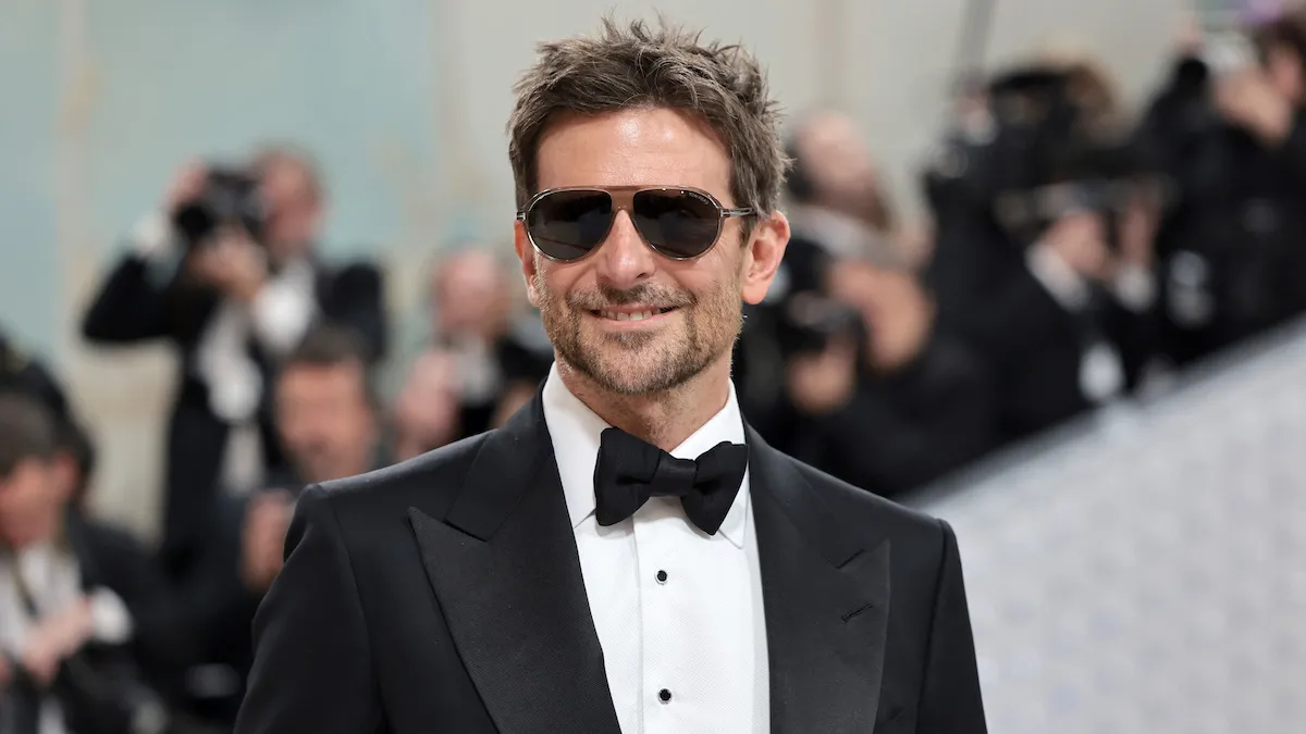 NYC Filming: Bradley Cooper And Will Arnett Capture In New Photo From NYC Filming: Bradley Cooper And Will Arnett Capture In New Photo From