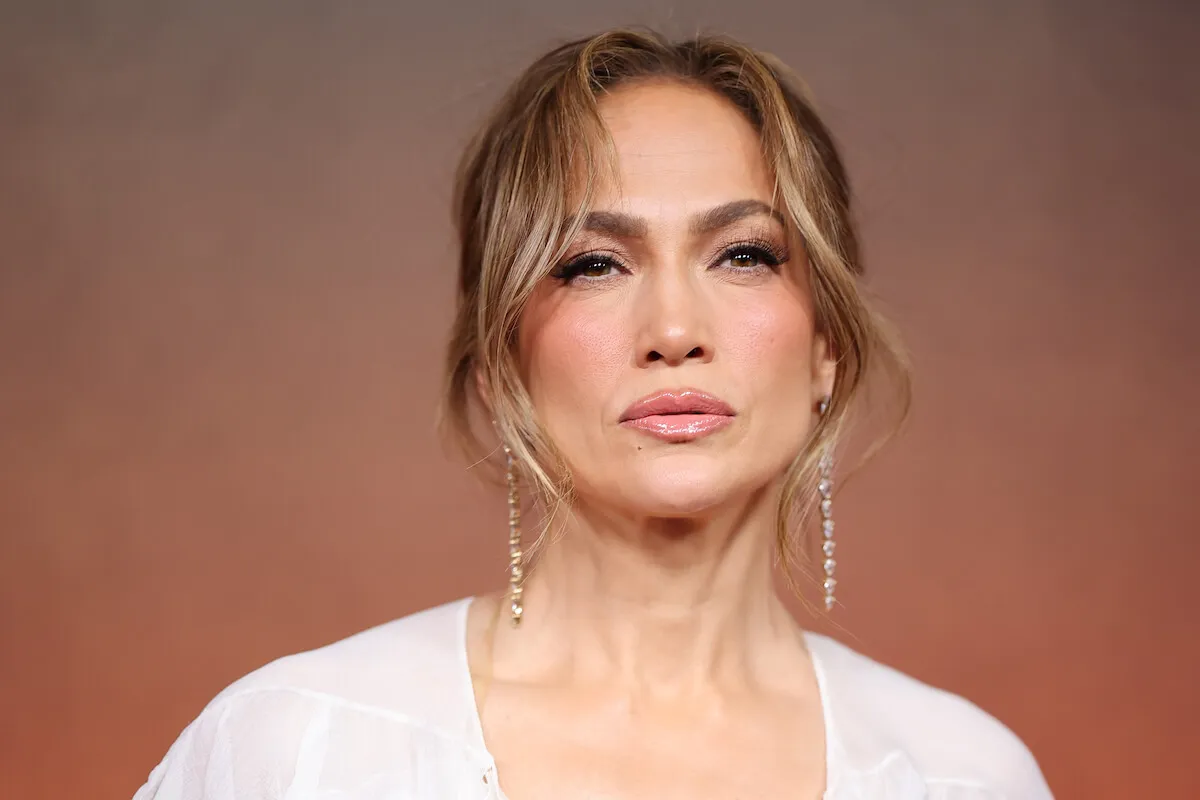 Official: Jennifer Lopez Hosting The 2025 American Music Awards Official: Jennifer Lopez Hosting The 2025 American Music Awards
