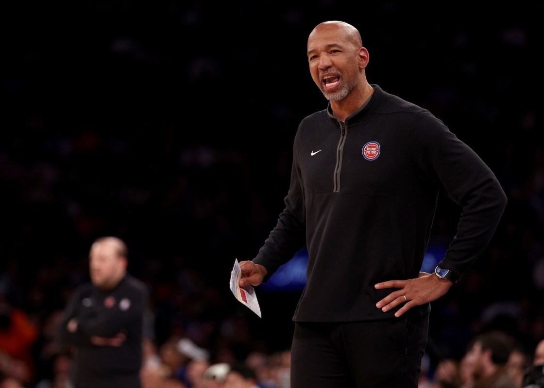 Officials Admit Missed Call In Knicks-Pistons Game Officials Admit Missed Call In Knicks-Pistons Game